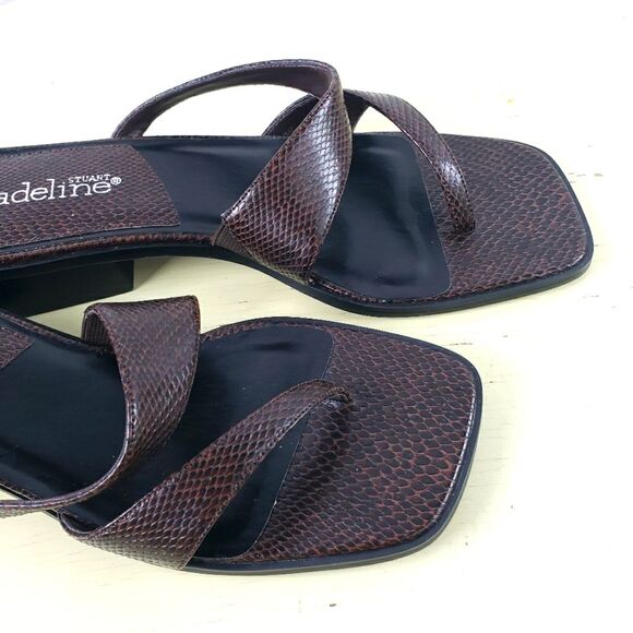 Women's Madeline Stuart Daphne Brown Animal Print Top Strap Sandals Size 7M - Picture 5 of 7